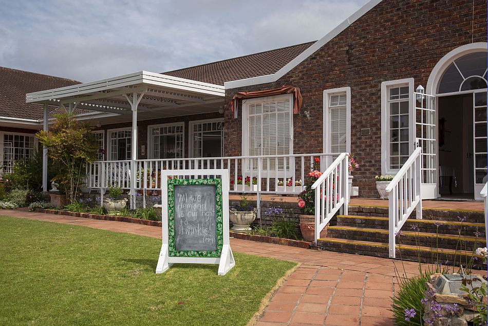 Leisure Gardens Retirement Village